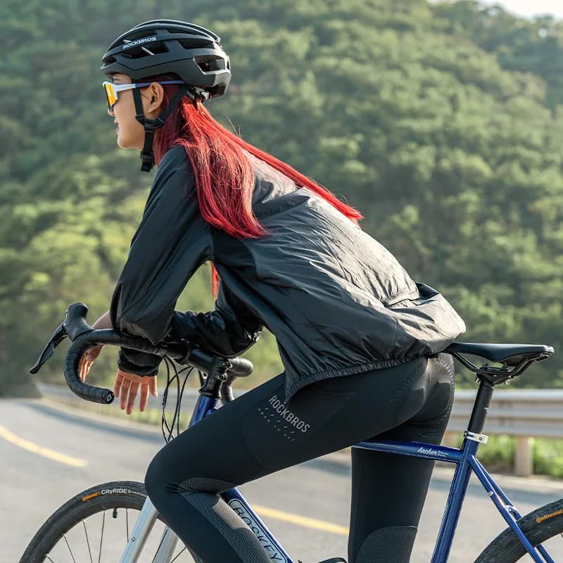 Priedušná letná cyklistická bunda s UV ochranou
